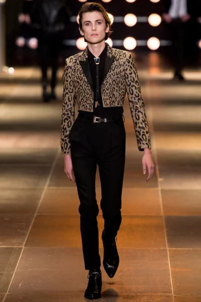 Look 31